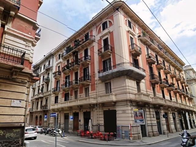 Appartamento in vendita a Quartiere Umbertino, Bari