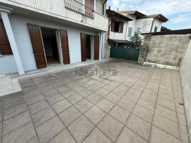 Appartamento in vendita a Antegnate, Bergamo