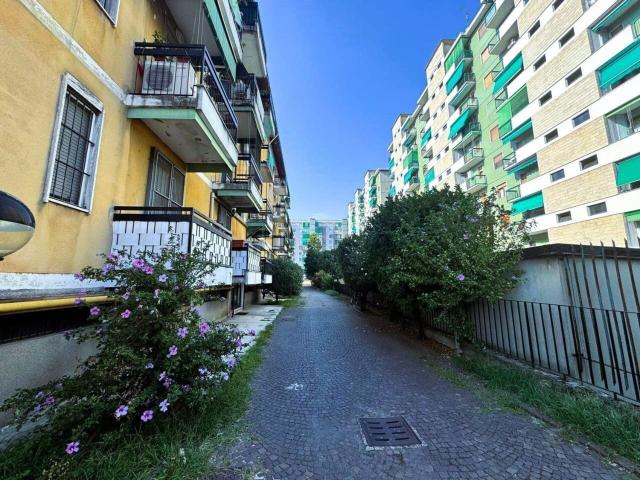 Appartamento in vendita a Molinetto di Lorenteggio, Corsico