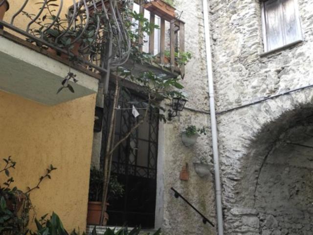 Appartamento in vendita a San Apollonia, Cosio Di Arroscia