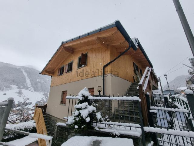 Appartamento in vendita a Dosso, Aprica