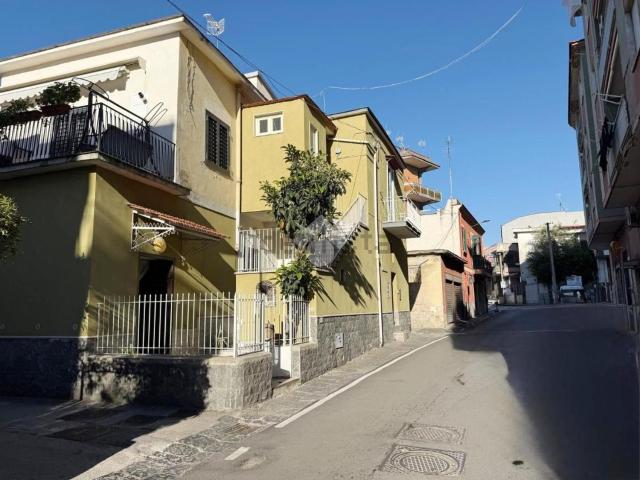 Appartamento in vendita a Sant'anastasia, Campania