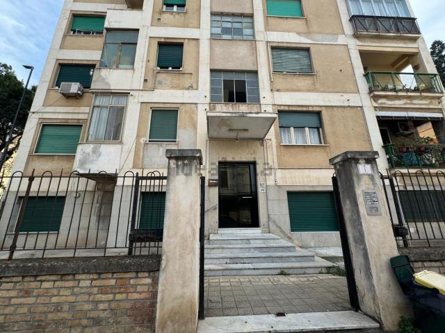 Appartamento in vendita a Calabria, Reggio Calabria
