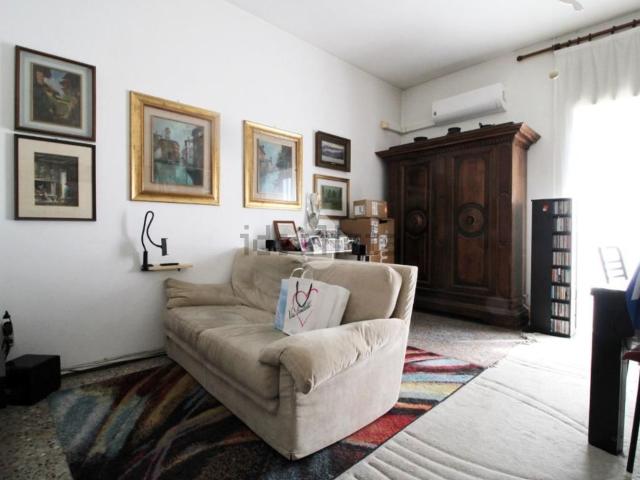 Appartamento in vendita a Bergamo, Lombardia