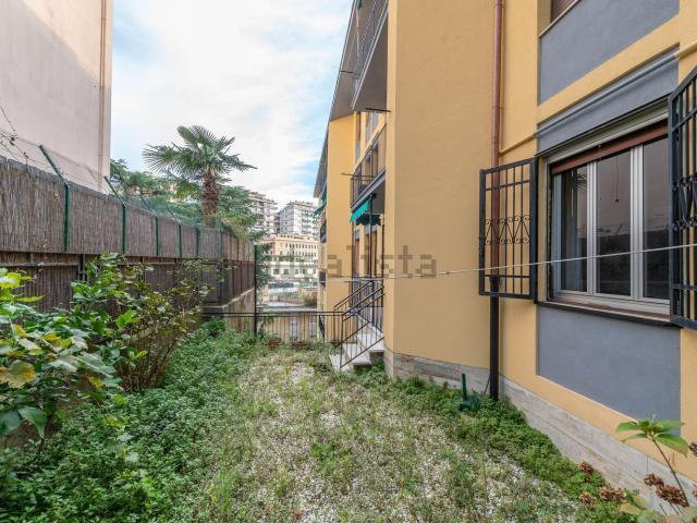 Appartamento in vendita a Centro Est, Serra Riccò