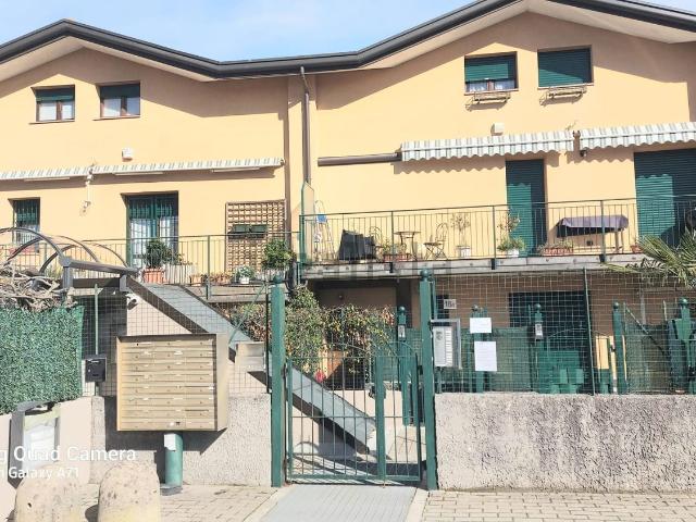 Appartamento in vendita a Rovellasca, Lombardia