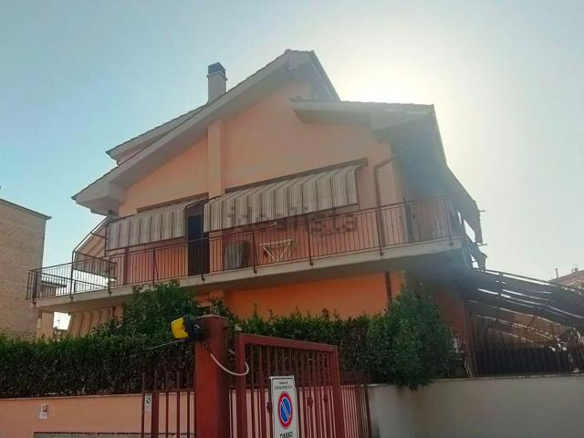 Appartamento in vendita a Guidonia Montecelio, Roma Capitale