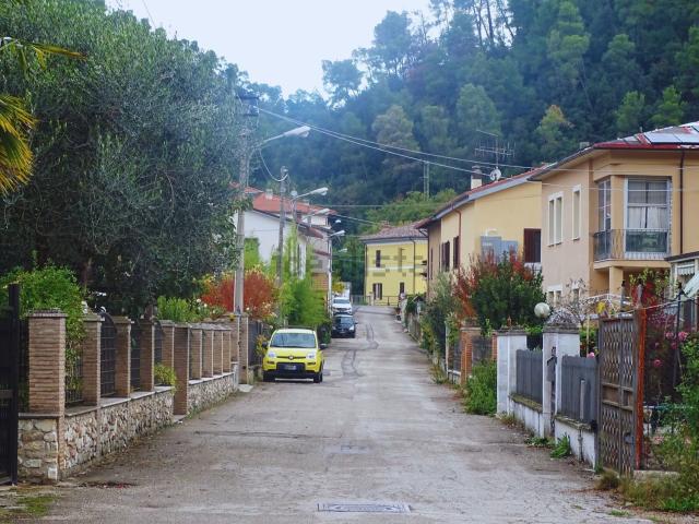 Appartamento in vendita a Terni, Umbria