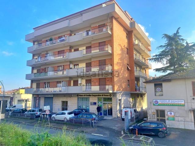 Appartamento in vendita a Colombella, Roma Capitale