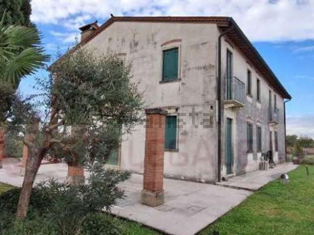 Appartamento in vendita a Lonigo, Veneto