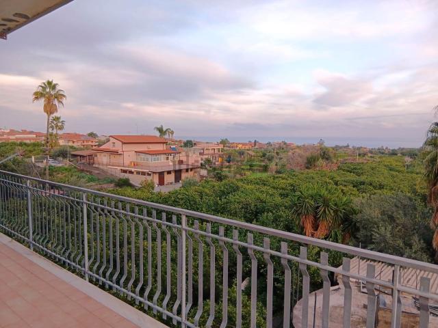 Appartamento in vendita a Acireale, Catania