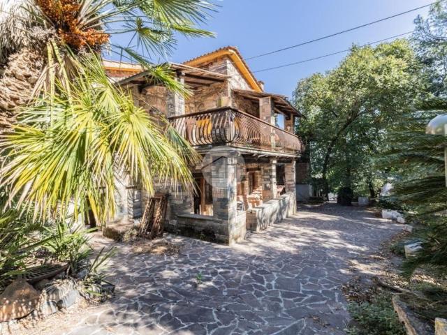 Appartamento in vendita a Vigna di Valle, Anguillara Sabazia