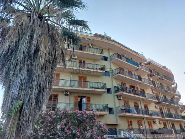 Appartamento in vendita a Acireale, Catania