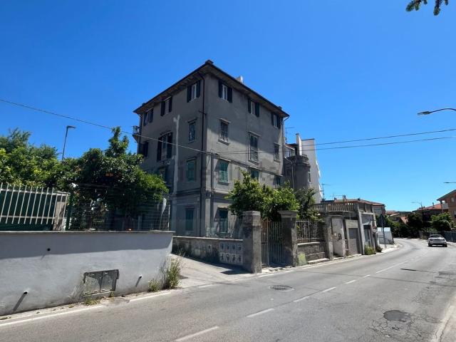 Appartamento in vendita a Pescara Colli, Pescara