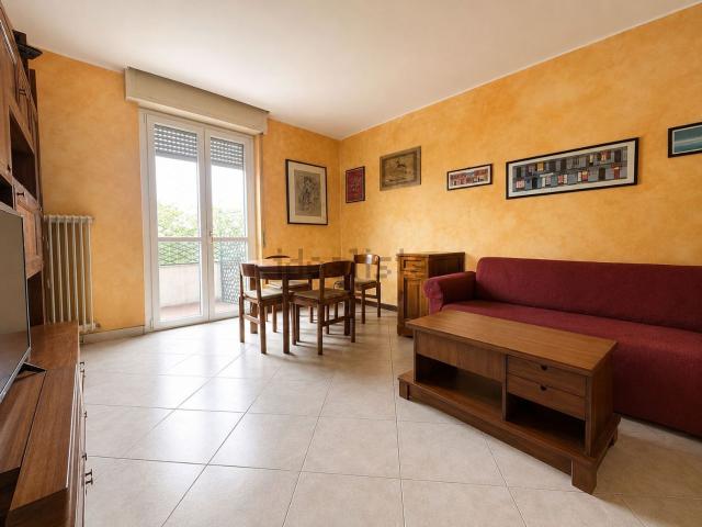 Appartamento in vendita a Tradate, Lombardia