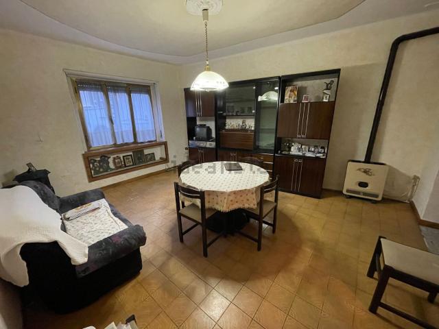 Appartamento in vendita a Gandino, Lombardia