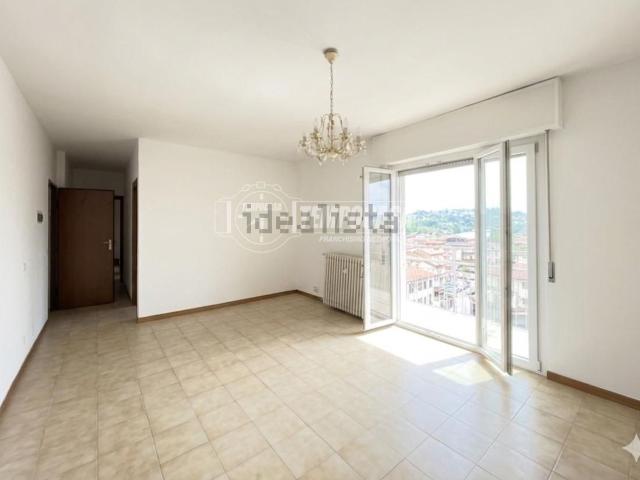 Appartamento in vendita a Sarnico, Lombardia