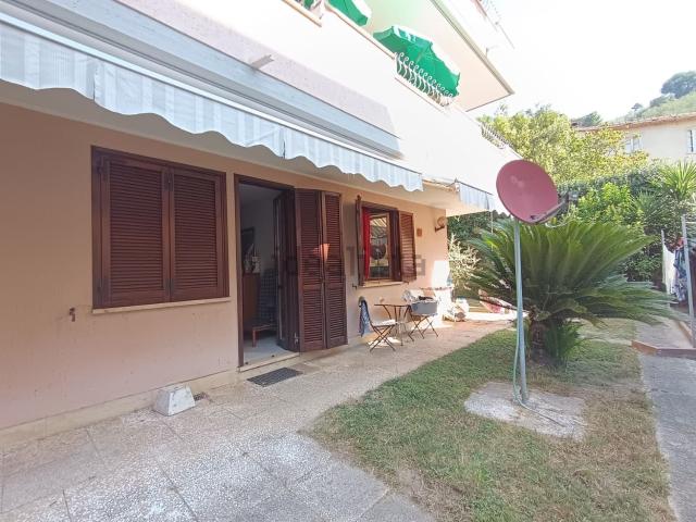 Appartamento in vendita a Prato, Montignoso