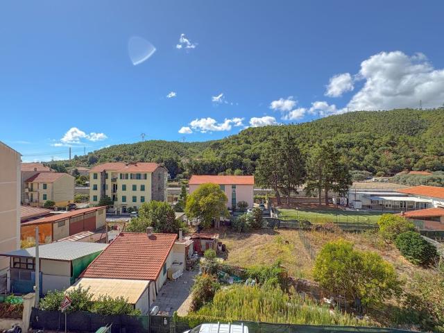 Appartamento in vendita a Quiliano, Liguria