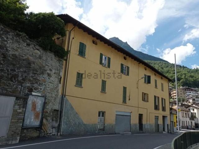 Appartamento in vendita a Chiesa In Valmalenco, Lombardia