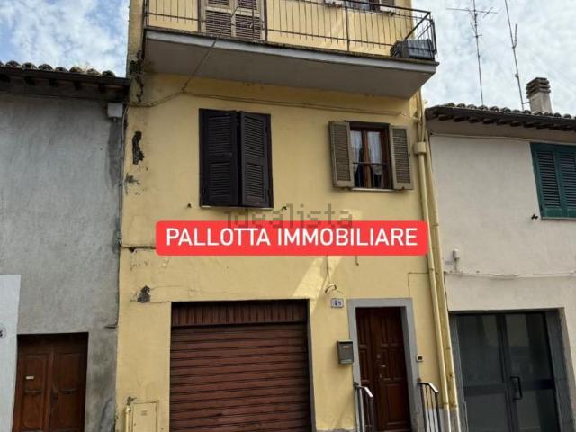 Appartamento in vendita a Capodimonte, Lazio