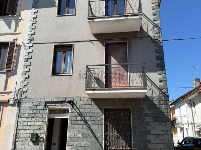 Appartamento in vendita a Vernate, Lombardia