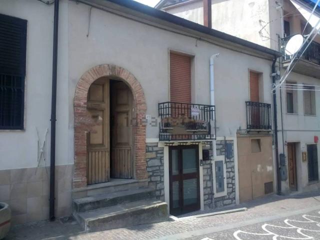 Appartamento in vendita a Laurenzana, Potenza