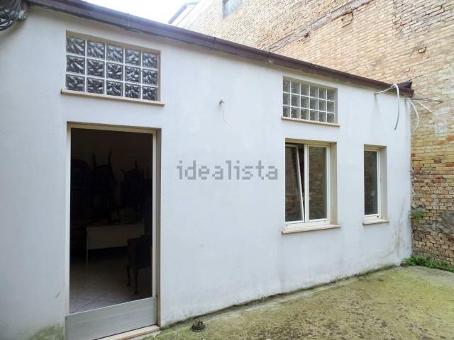 Appartamento in vendita a Paese Alto, Marche