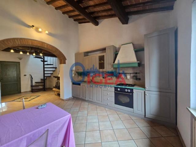 Appartamento in vendita a Lecchi, Toscana