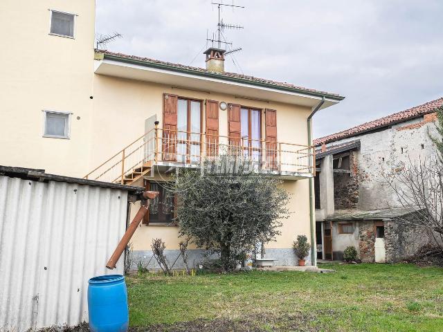 Appartamento in vendita a Cioss, Annone di Brianza