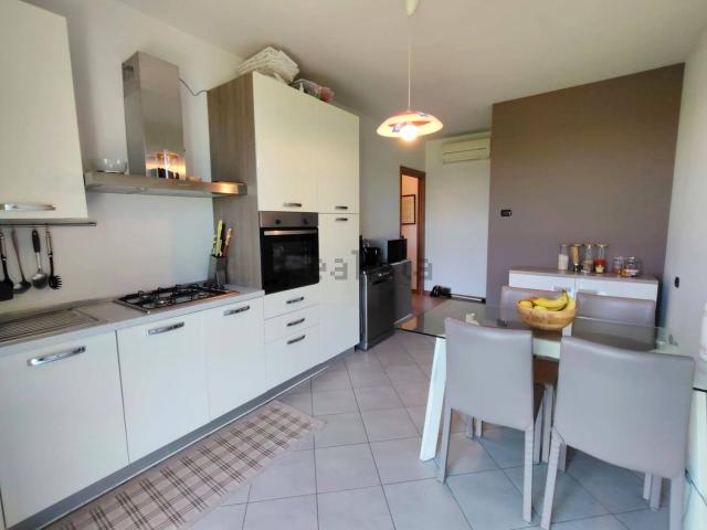 Appartamento in vendita a Castel Rozzone, Lombardia