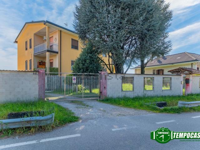 Appartamento in vendita a Marcallo, Marcallo Con Casone