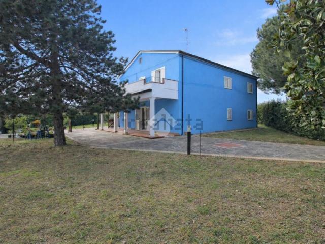 Appartamento in vendita a Colleranesco, Giulianova