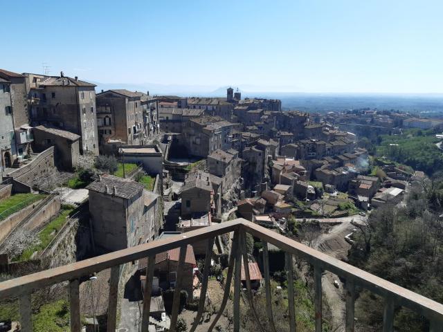 Appartamento in vendita a Caprarola, Lazio