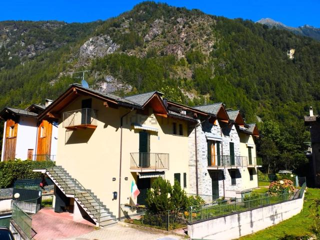 Appartamento in vendita a Spriana, Lombardia