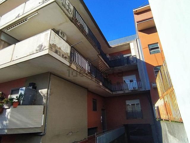 Appartamento in vendita a Aci Sant'antonio, Catania