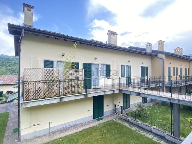 Appartamento in vendita a Scaria, Como