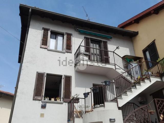 Appartamento in vendita a Lurago D'erba, Lombardia