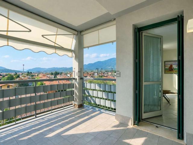 Appartamento in vendita a Brembate di Sopra, Bergamo
