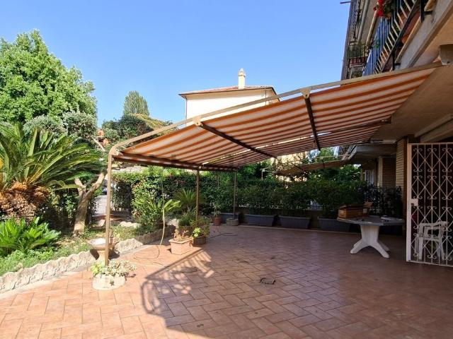 Appartamento in vendita a Borgo Vecchio, Genzano di Roma