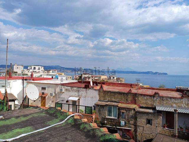 Appartamento in vendita a Bacoli, Campania