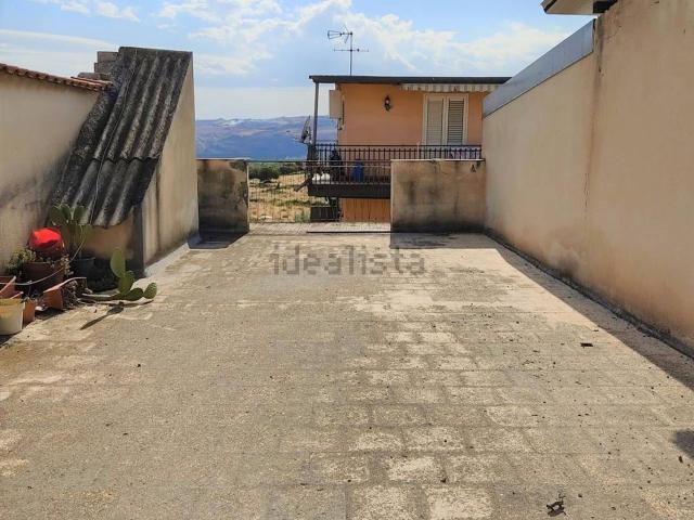 Appartamento in vendita a Paternò, Sicilia