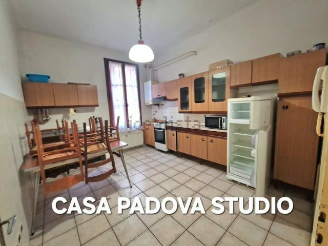 Appartamento in vendita a Arcella, Padova