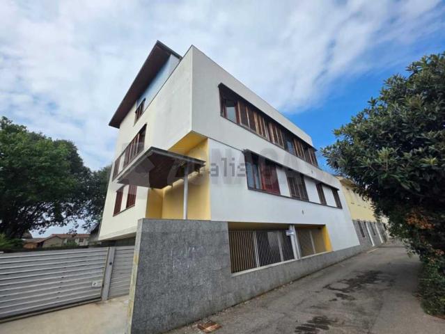 Appartamento in vendita a Busto Garolfo, Milano
