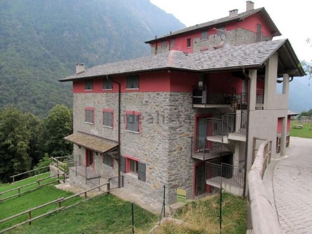 Appartamento in vendita a Spriana, Lombardia