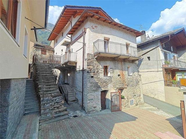 Appartamento in vendita a Donnas, Aosta