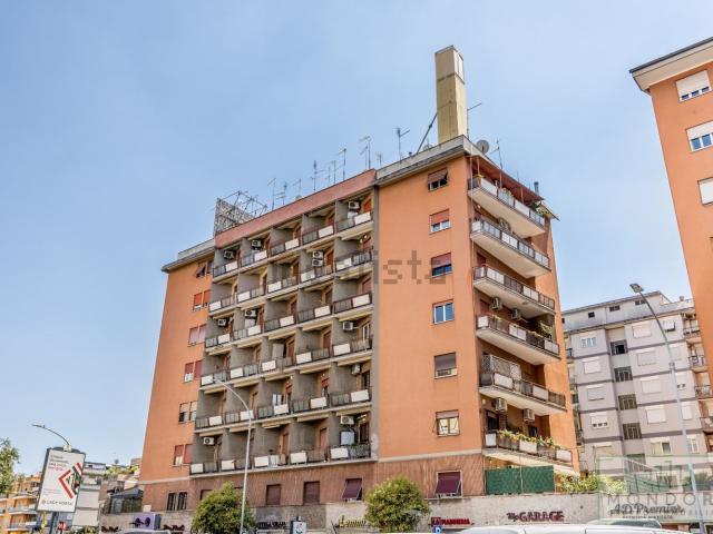 Appartamento in vendita a Appio Claudio, Roma
