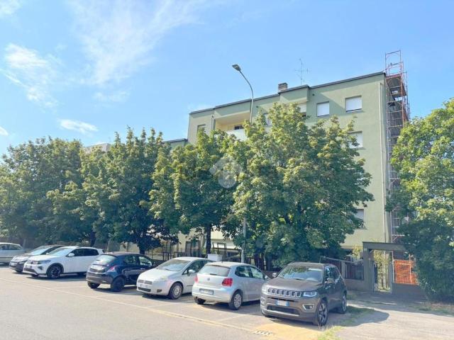 Appartamento in vendita a Rho, Lombardia