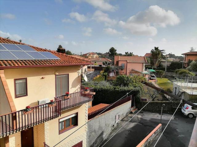 Appartamento in vendita a San Pietro Clarenza, Sicilia