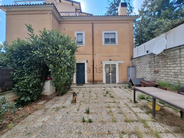 Appartamento in vendita a Roma Capitale, Lazio